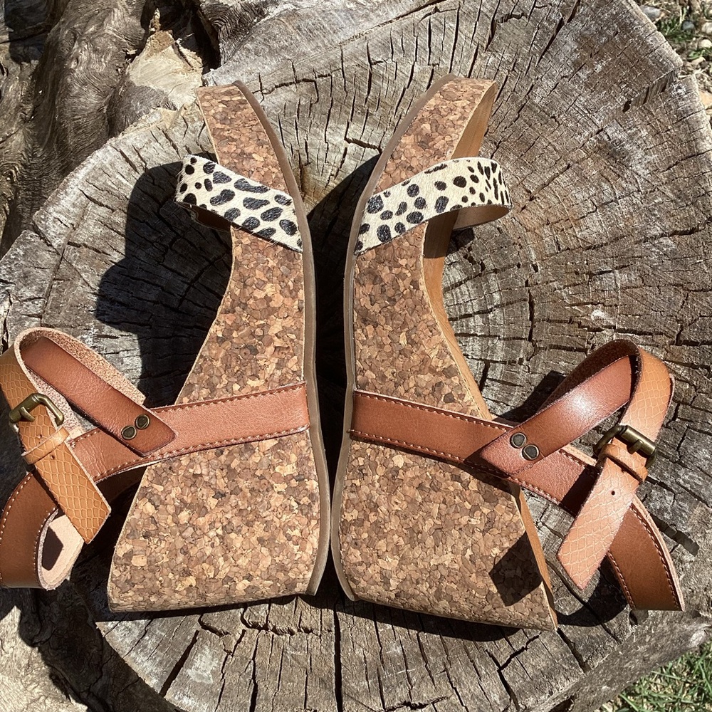 Blowfish Womens Hirosha Wedge Sandals, size 8.5 - Picture 6 of 10